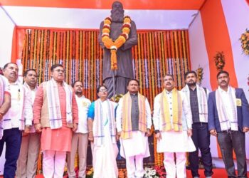 ବିଧାନସଭା ପରିସରରେ ବାଗ୍ନୀ ବିଶ୍ବନାଥ କରଙ୍କ ପ୍ରତିମୂର୍ତ୍ତି ଉନ୍ମୋଚିତ