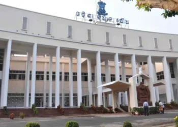 ଆଳୁ ସଂକଟକୁ ନେଇ ପୁଣି ଗୃହ ଉଷ୍ଣ, ବିରୋଧୀଙ୍କ କକ୍ଷତ୍ୟାଗ