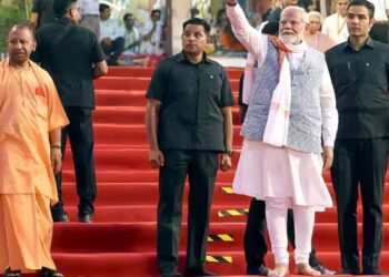 ପ୍ରୟାଗରାଜରେ ୫୫୦୦ କୋଟି ଟଙ୍କାର ବିଭିନ୍ନ ଉନ୍ନୟନମୂଳକ ପ୍ରକଳ୍ପର ଉଦ୍‌ଘାଟନ ଓ ଶିଳାନ୍ୟାସ, ମହାକୁମ୍ଭ ଆମ ଆସ୍ଥା, ଆଧ୍ୟାତ୍ମିକତା ଓ ସଂସ୍କୃତିର ଦିବ୍ୟ ପର୍ବ: ପ୍ରଧାନମନ୍ତ୍ରୀ