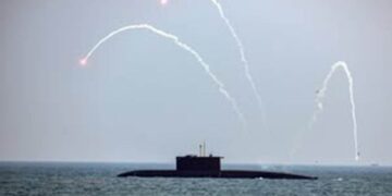 ନୌସେନା ଦିବସ ପାଳନ ପାଇଁ ସମୁଦ୍ର ଭିତରେ ୧୫ରୁ ଊର୍ଦ୍ଧ୍ବ ଯୁଦ୍ଧ ଜାହାଜ