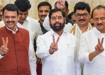 ତୃତୀୟ ଥର ପାଇଁ ମୁଖ୍ୟମନ୍ତ୍ରୀ ହେଲେ ଦେବେନ୍ଦ୍ର ଫଡନାଭିସ୍, ଏକନାଥ ସିନ୍ଦେ-ଅଜିତ ପାୱାର ହେଲେ ଉପ ମୁଖ୍ୟମନ୍ତ୍ରୀ