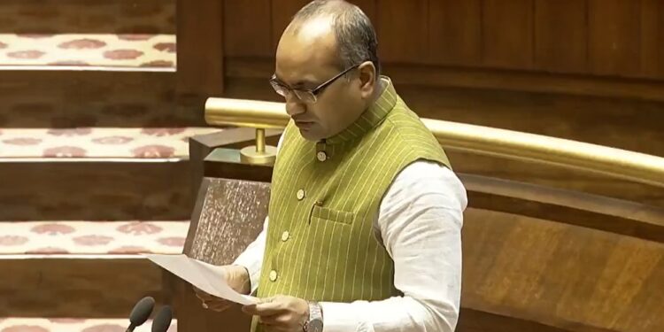 ସାଂସଦ ଭାବେ ଓଡିଆରେ ଶପଥ ନେଲେ ସୁଜିତ କୁମାର