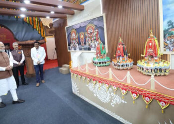 ଓଡ଼ିଶା ପ୍ରଦର୍ଶନୀ କକ୍ଷ ବୁଲି ଦେଖିଲେ ପ୍ରଧାନମନ୍ତ୍ରୀ