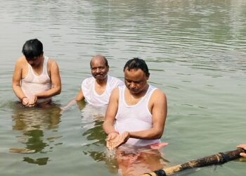 କେନ୍ଦୁଝରରେ ମକର ସ୍ନାନ କଲେ ମୁଖ୍ୟମନ୍ତ୍ରୀ ମୋହନ ମାଝୀ