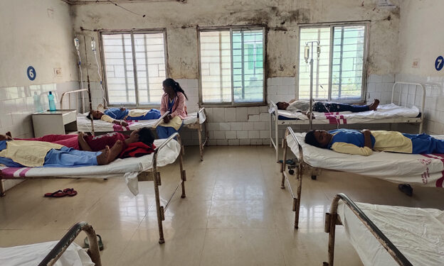 ନିମ୍ନମାନର ଖାଦ୍ୟ ଖାଇ ୨୨ରୁ ଉର୍ଦ୍ଧ୍ୱ ଛାତ୍ରୀ ଅସୁସ୍ଥ