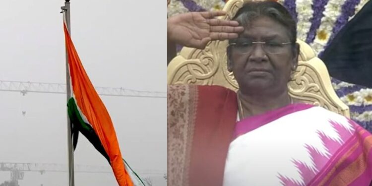 ରାଜଧାନୀ ନୂଆଦିଲ୍ଲୀରେ ପତାକା ଉତ୍ତୋଳନକଲେ ରାଷ୍ଟ୍ରପତି ଦ୍ରୌପଦୀ ମୁର୍ମୁ