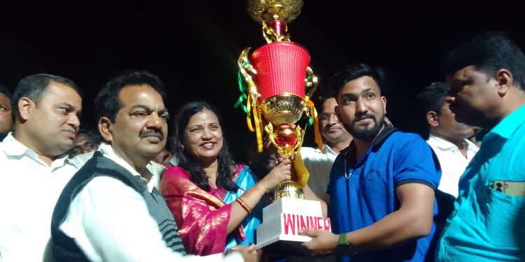 ବିଦ୍ୟାଧରପୁର ପ୍ରିମିଅର ଲିଗ୍ କ୍ରିକେଟ ପ୍ରତିଯୋଗିତା ଉଦଯାପିତ