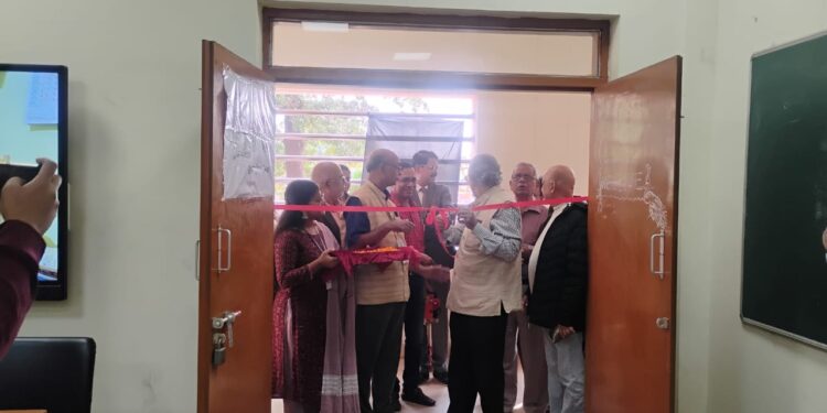 ରେଭେନ୍ସା ବିଶ୍ଵବିଦ୍ୟାଳୟରେ ମିଶ୍ରଶାଳ