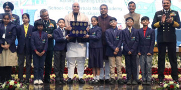 ପ୍ରତିରକ୍ଷା ମନ୍ତ୍ରୀଙ୍କ ସହ ବୀର ଗାଥା ୪.୦ର ସୁପର-୧୦୦ ବିଜେତାଙ୍କୁ ସମ୍ବର୍ଦ୍ଧିତ କଲେ କେନ୍ଦ୍ରମନ୍ତ୍ରୀ