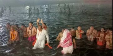 ଚନ୍ଦ୍ରଭାଗାରେ ବୁଡ ପକାଇଲେ ଲକ୍ଷାଧିକ ଶ୍ରଦ୍ଧାଳୁ