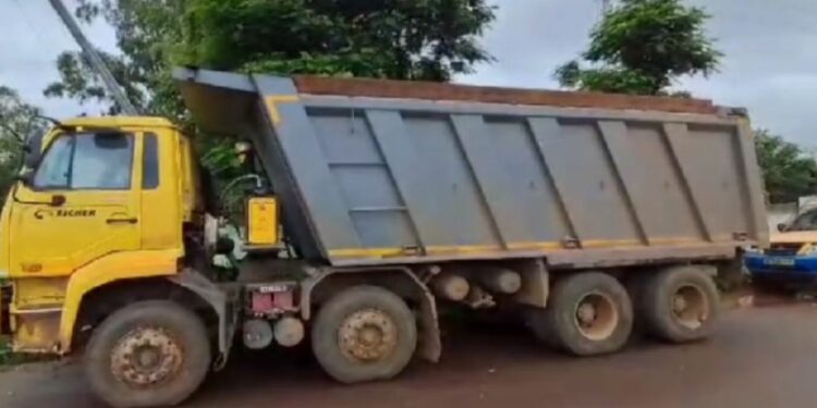 ହାଇୱା ଧକ୍କାରେ ମହିଳାଙ୍କ ମୃତ୍ୟୁ, ତିନିମୁହାଣି ଛକରେ ଘଟିଗଲା ଅଘଟଣ