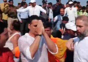 ସଙ୍ଗମରେ ବୁଡ଼ ପକାଇଲେ ଅକ୍ଷୟ କୁମାର: ମହାକୁମ୍ଭ ବ୍ୟବସ୍ଥା ଦେଖି ଯୋଗୀ ସରକାରଙ୍କୁ କଲେ ପ୍ରଶଂସା