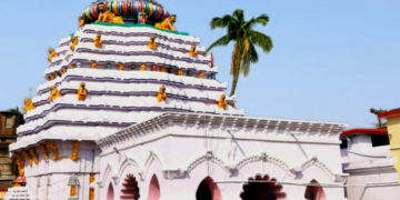 ଉପ ମୁଖ୍ୟମନ୍ତ୍ରୀ ପ୍ରଭାତୀ ପରିଡ଼ା କଲେ ଘୋଷଣା: ବାବା ଆଖଣ୍ଡଳମଣୀଙ୍କ ପୀଠ ପାଇଁ ୧୦ କୋଟି