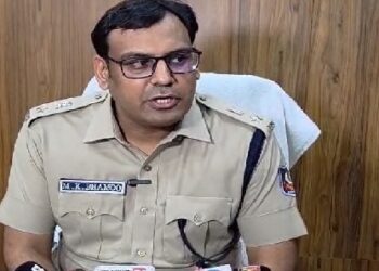 ରକ୍ତାକ୍ତ ଅବସ୍ଥାରେ ଛାତ୍ରୀ ଉଦ୍ଧାର, ଭୁବନେଶ୍ବର ସ୍ଥାନାନ୍ତର