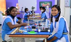 ମାଧ୍ୟମିକ ସ୍କୁଲ୍‌ସ୍ତରରେ ପ୍ରାକ୍ଟିକାଲ୍ ବାଧ୍ୟତାମୂଳକ, ଖର୍ଚ୍ଚ ହେବ ୪୯ କୋଟି ୩୬ ଲକ୍ଷ