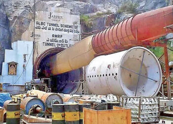 ତେଲେଙ୍ଗାନାରେ ଭୁଶୁୁଡ଼ିଲା ଟନେଲ୍ ଛାତ, ୪୨ ଉଦ୍ଧାର, ଫସିଛନ୍ତି ୮ ଶ୍ରମିକ