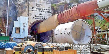 ତେଲେଙ୍ଗାନାରେ ଭୁଶୁୁଡ଼ିଲା ଟନେଲ୍ ଛାତ, ୪୨ ଉଦ୍ଧାର, ଫସିଛନ୍ତି ୮ ଶ୍ରମିକ