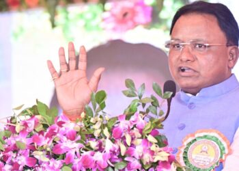 ଖୁବ ଶିଘ୍ର ବ୍ରହ୍ମପୁରରେ ହେବ ଅଭିଯୋଗ ଶୁଣାଣୀ, ସ୍କୁଲ ଶତବାର୍ଷିକ ଉତ୍ସବରେ ମୁଖ୍ୟମନ୍ତ୍ରୀଙ୍କ ଘୋଷଣା