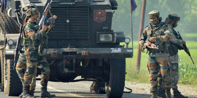 ଜାମ୍ମୁ କାଶ୍ମୀରରେ ଦେଖିବାକୁ ମିଳିଲେ ଚାରି ସନ୍ଦିଗ୍ଧ: ତଲାସୀ ଅଭିଯାନ ଆରମ୍ଭ କଲେ ସୁରକ୍ଷା ବାହିନୀ