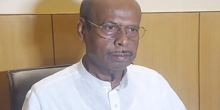 ନବୀନ ପଟ୍ଟନାୟକ ସାମ୍ନାକୁ ଆସନ୍ତୁ, ଅଧିକ ଦ୍ବନ୍ଦ୍ବ ନ ବଢାଇ ସ୍ପଷ୍ଟୀକରଣ ଦିଅନ୍ତୁ: ପ୍ରଫୁଲ୍ଲ ଘଡ଼େଇ