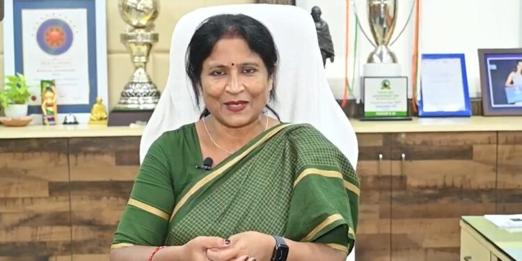 ରାଜଧାନୀ ପ୍ରତିଷ୍ଠା ଦିବସରେ ଯୋଗ ଦେଲେନି ସାଂସଦ ଅପରାଜିତା, ତେରେଚ୍ଛା ବାଣ ମାରିଲେ ମେୟର ସୁଲୋଚନା