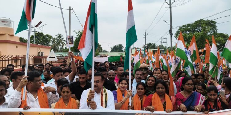 ଭାରତୀୟ ସେନାଙ୍କ ବୀରତ୍ୱ ପାଇଁ ରଣପୁରରେ ତ୍ରିରଙ୍ଗା ଶୋଭାଯାତ୍ରା