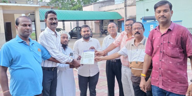 ବଲାଙ୍ଗୀର ରେ ସାମ୍ବାଦିକଙ୍କୁ ମାଡ଼ ଘଟଣାକୁ ଓୟୁଜେ ର ନିନ୍ଦା; ସାମ୍ବାଦିକ ସୁରକ୍ଷା ପାଇଁ ସରକାର ଭାବନ୍ତୁ : ଓୟୁଜେ