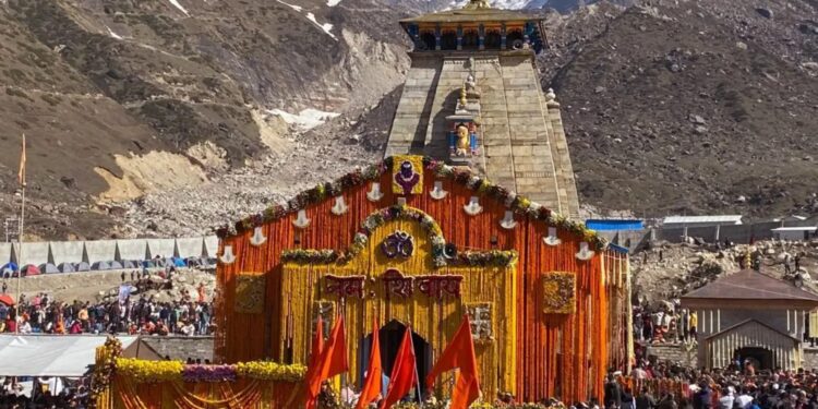 ଆଜିଠୁ ଭକ୍ତଙ୍କ ପାଇଁ ଖୋଲିଲା କେଦାରନାଥଙ୍କ କପାଟ; ୧୦୮ କ୍ୱିଣ୍ଟାଲ ଫୁଲରେ ସଜେଇ ହୋଇଛି ବାବାଙ୍କ ମନ୍ଦିର