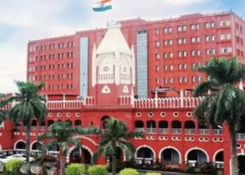 ରାଜ୍ୟ ସରକାରଙ୍କୁ ହାଇକୋର୍ଟଙ୍କ ନିର୍ଦ୍ଦେଶ, ଅବସରପ୍ରାପ୍ତ OAS ଅଧିକାରୀଙ୍କୁ IAS ପଦୋନ୍ନତି ପାଇଁ କରାଯାଉ ପୁନଃବିଚାର