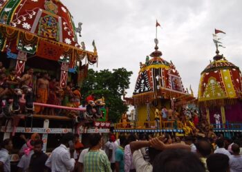 ଦ୍ଵିତୀୟ ଶ୍ରୀକ୍ଷେତ୍ର ଗୁଣ୍ଡିଚା ଯାତ୍ରା; ରଣପୁର ରାଜାଙ୍କ ଛେରାପହଁରା ନୀତି ପରେ ଟଣା ହେଲା ରଥ