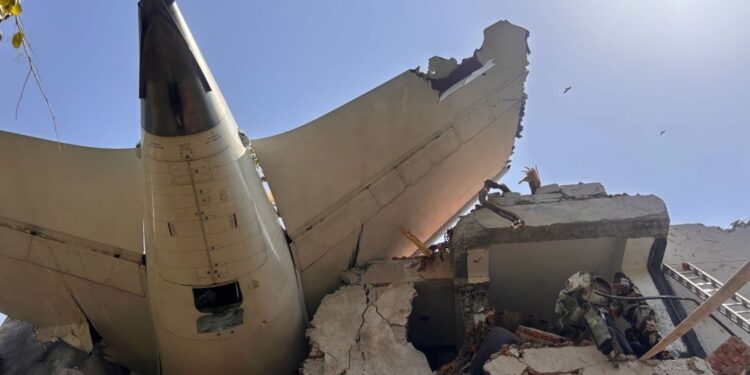 ଏୟାର ଇଣ୍ଡିଆ ବିମାନ ଦୁର୍ଘଟଣା: ମୃତକଙ୍କ ପରିବାରକୁ ୧ କୋଟି ସହାୟତା ରାଶି ଘୋଷଣା କଲା ଟାଟା ଗ୍ରୁପ