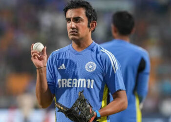 ଭାରତୀୟ କ୍ରିକେଟ୍ ଦଳ ପାଇଁ ବଢିଲା ସମସ୍ୟା: ସ୍ଵଦେଶ ଫେରିଲେ ଗୌତମ ଗମ୍ଭୀର, ଜାଣନ୍ତୁ କାରଣ