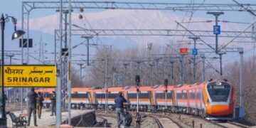 ମାତ୍ର ୩ଘଣ୍ଟାରେ କଟରାରୁ ପହଞ୍ଚିବେ ଶ୍ରୀନଗର, ଶସ୍ତାରେ ମିଳିବ ଟିକେଟ୍