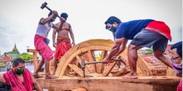 ଚଳଚଞ୍ଚଳ ରଥଖଳା, ଉଠିଲା ତିନି ରଥର ଚାରିନାହାକା