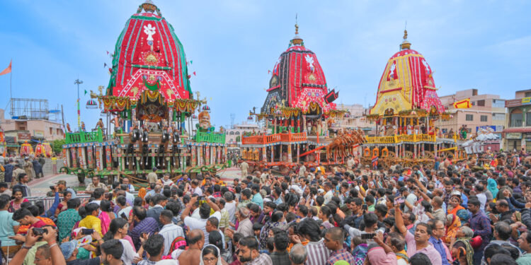 ଶରଧାବାଲିରେ ଠେଲାପେଲା ଦଳାଚକଟା, ୩ ମୃତ