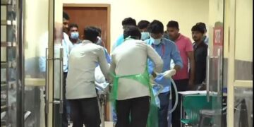 ଆତ୍ମାହୁତି ଉଦ୍ୟମ କରିଥିବା ଛାତ୍ରୀଙ୍କ ଅବସ୍ଥା ସଂକଟାପନ୍ନ, ଭୁବନେଶ୍ବର ଏମସରେ ଚାଲିଛି ଚିକିତ୍ସା