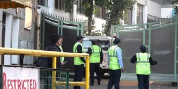 ଥମୁନି ବୋମା ଧମକର ଆତଙ୍କ, ଦିଲ୍ଲୀ ସ୍କୁଲ ପରେ ବେଙ୍ଗାଲୁରୁର ୪୦ ଟି ସ୍କୁଲକୁ ମିଳିଛି ଧକମପୂର୍ଣ୍ଣ ମେଲ୍  