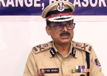 ଏଫଏମ କଲେଜ ଛାତ୍ରୀ ଆତ୍ମାହୁତି ଘଟଣାର ସଠିକ ତଦନ୍ତ କରାଯାଇ ନ୍ୟାୟ ଦିଆଯିବ: କ୍ରାଇମବ୍ରାଞ୍ଚ ଡିଜି