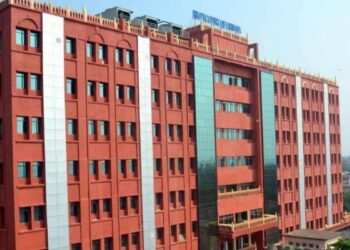 ଏଣିକି ଚୁକ୍ତିଭିତ୍ତିକ ମହିଳା କର୍ମଚାରୀ ମାନେ ନେଇ ପାରିବେ ପ୍ରସବ କାଳୀନ ଛୁଟି: ହାଇକୋର୍ଟ