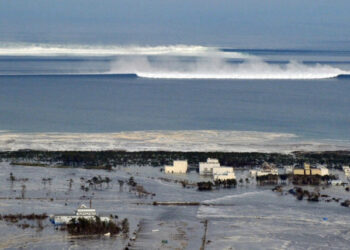 ରୁଷରେ ଶକ୍ତିଶାଳୀ ଭୂକମ୍ପ ପରେ ସୁନାମୀ ଆତଙ୍କ, ମାଡ଼ିଆସିଲା ସମୁଦ୍ର ଜୁଆର