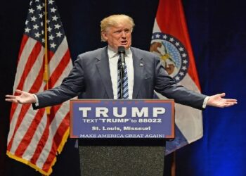 ଟ୍ରମ୍ପଙ୍କ ଖୋଲା ଧମକ, ବ୍ରିକ୍ସ ସହିତ ସାମିଲ ହେଉଥିବା ଦେଶ ଉପରେ ଲାଗୁ ହେବ ୧୦% ଶୁଳ୍କ