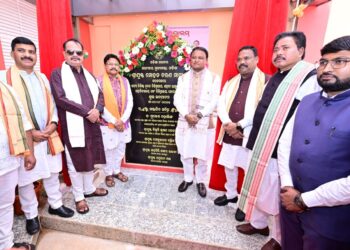 ଶହୀଦ ଲକ୍ଷ୍ମଣ ନାୟକ ମେଡିକାଲ କଲେଜ ଏବଂ ହସ୍ପିଟାଲରେ ୬୫୦ ଶଯ୍ୟା ବିଶିଷ୍ଟ ଚିକିତ୍ସାଳୟର ଉଦଘାଟନ କଲେ ମୁଖ୍ୟମନ୍ତ୍ରୀ