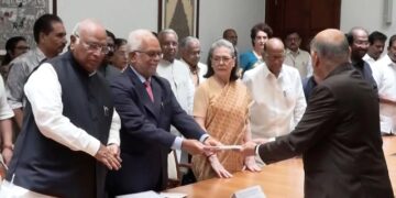 ଉପରାଷ୍ଟ୍ରପତି ପଦ ପାଇଁ ନାମାଙ୍କନ ଦାଖଲ ଭରିଲେ ବି.ସୁଦର୍ଶନ ରେଡ୍ଡୀ, ଆସନ୍ତା ୯ରେ ହେବ ନିର୍ବାଚନ