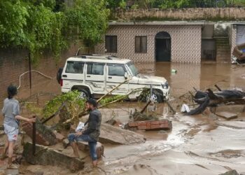 ଜମ୍ମୁ କାଶ୍ମୀରରେ ରେକର୍ଡ ଭାଙ୍ଗିଲା ବର୍ଷା, ଦୁଇ ଦିନରେ ୪୧ ଜଣଙ୍କର ମୃତ୍ୟୁ