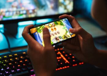 ଅନଲାଇନ୍ ଗେମ୍ ଖେଳିବା ହେଲା କାଳ, ବାରଣ କରିବାରୁ ଜୀବନ ହାରିଲେ ଅଷ୍ଟମ ଶ୍ରେଣୀ ଛାତ୍ର