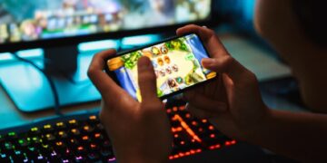 ଅନଲାଇନ୍ ଗେମ୍ ଖେଳିବା ହେଲା କାଳ, ବାରଣ କରିବାରୁ ଜୀବନ ହାରିଲେ ଅଷ୍ଟମ ଶ୍ରେଣୀ ଛାତ୍ର