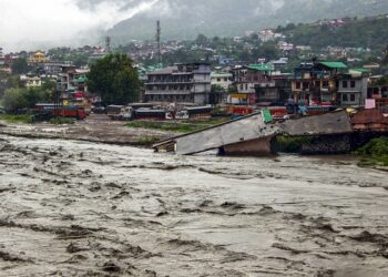 ହିମାଚଳରେ ପ୍ରକୃତିର ପ୍ରକୋପ ଜାରି, ୩୨୦ ଜଣଙ୍କ ମୃତ୍ୟୁ, ବନ୍ୟା ଏବଂ ଭୂସ୍ଖଳନ ଯୋଗୁଁ ୮୩୯ ଟି ରାସ୍ତା ବନ୍ଦ