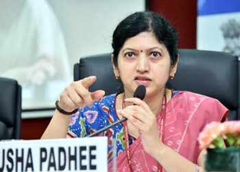 ରାଜ୍ୟ ସରକାରଙ୍କ ବଡ ନିଷ୍ପତ୍ତି: ବାଣିଜ୍ୟିକ ପ୍ରତିଷ୍ଠାନର ଫଳକରେ ଓଡ଼ିଆ ଲେଖାକୁ କଲେ ବାଧ୍ୟତାମୂଳକ