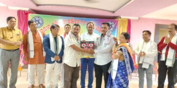 ରାଜ୍ୟସ୍ତରୀୟ ବୁଦ୍ଧିଜୀବି ସମ୍ମିଳନୀ ଓ ପ୍ରତିଭା ସମ୍ମାନ -୨୦୨୫ ଅନୁଷ୍ଠିତ