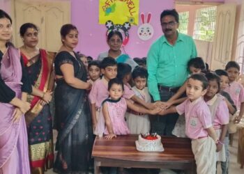 ଶିଶୁ ମାନଙ୍କ ଦ୍ବାରା ପାଳିତ ହେଲା ଗୁରୁଦିବସ